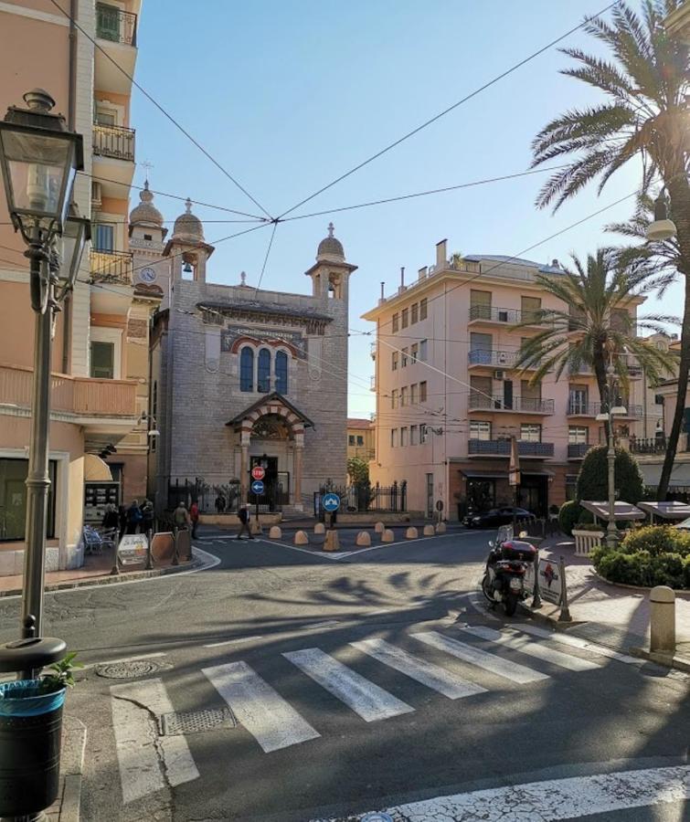Casa Margherita, Centrale A Due Passi Dal Mare Bordighera Zewnętrze zdjęcie